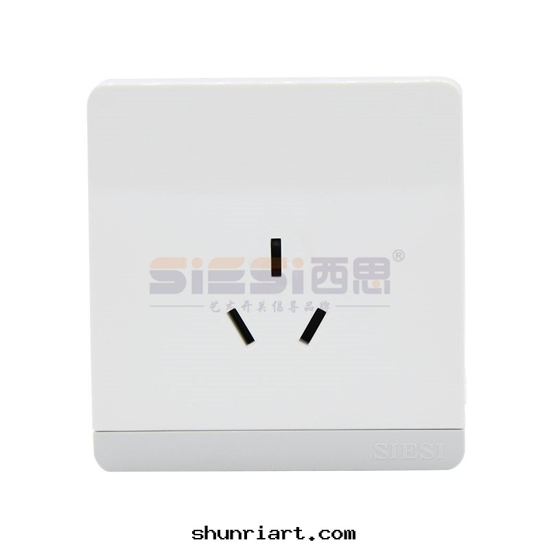 16A三(sān)极(jí)插座