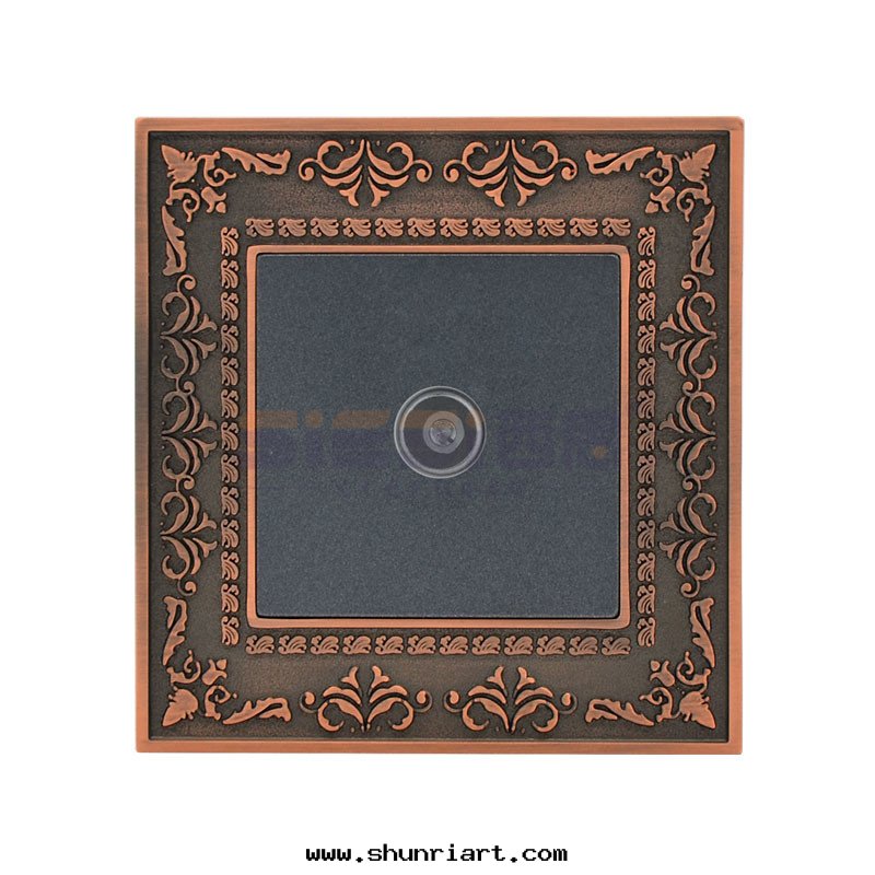 一(yī)位(wèi)電(diàn)视插座